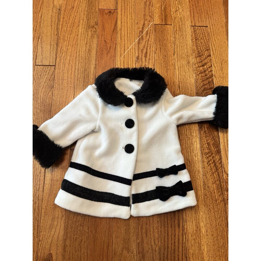 Baby Girl White Peacoat With Black Velvet Buttons 0-3 Months Savannah